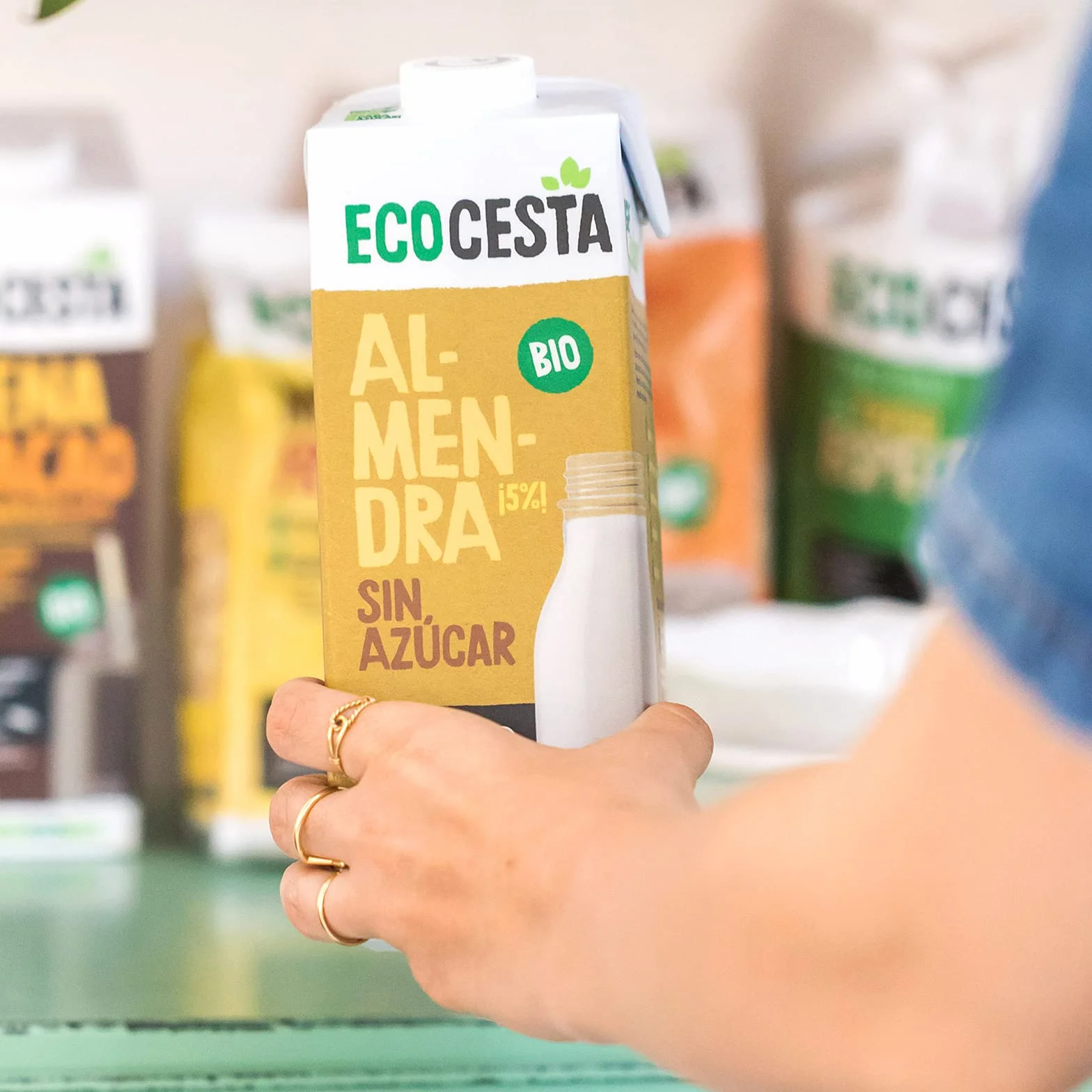 Ecocesta bebida vegetal de almendra sin azúcar Bio 6 X 1L