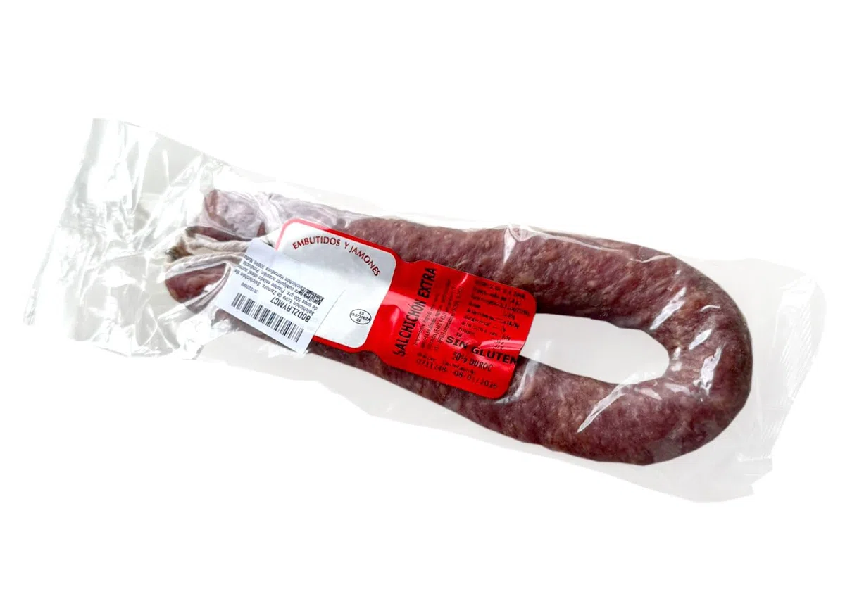 Salchichón Extra de Zamora. Salchichón Sarta de unos 500 grs. Picoteo salado ideal como aperitivo para cualquier ocasión. Producto artesano. Salchichón Herradura 100% Natural Zamorano.